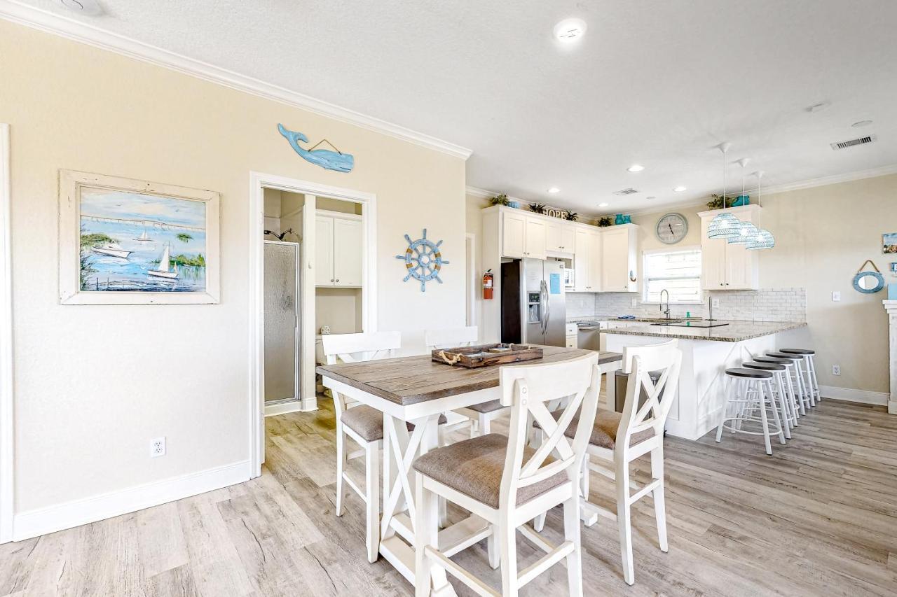 Bolivar Peninsula Wineaux Chateauxヴィラ エクステリア 写真